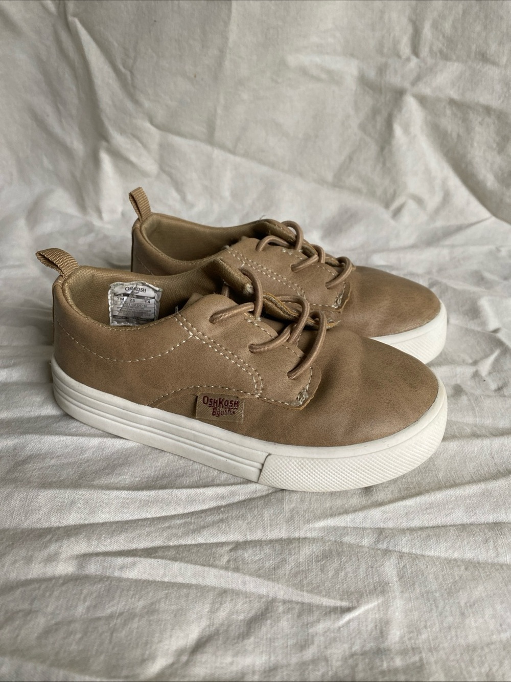 OSHKOSH B'GOSH Putney Pull On Casual Shoe Tan Beige Toddler Boys Sneaker Size 7M